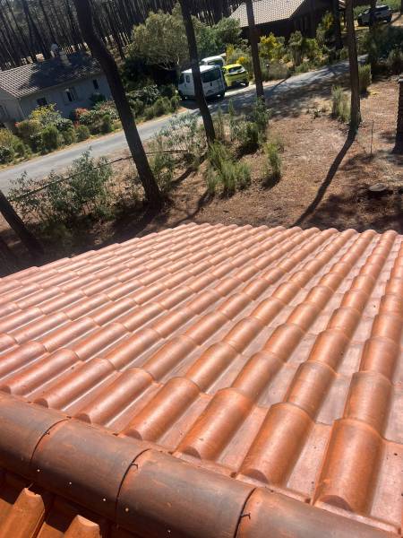 Intervention à Euronat pour un nettoyage de toiture avec traitement hydrofuge